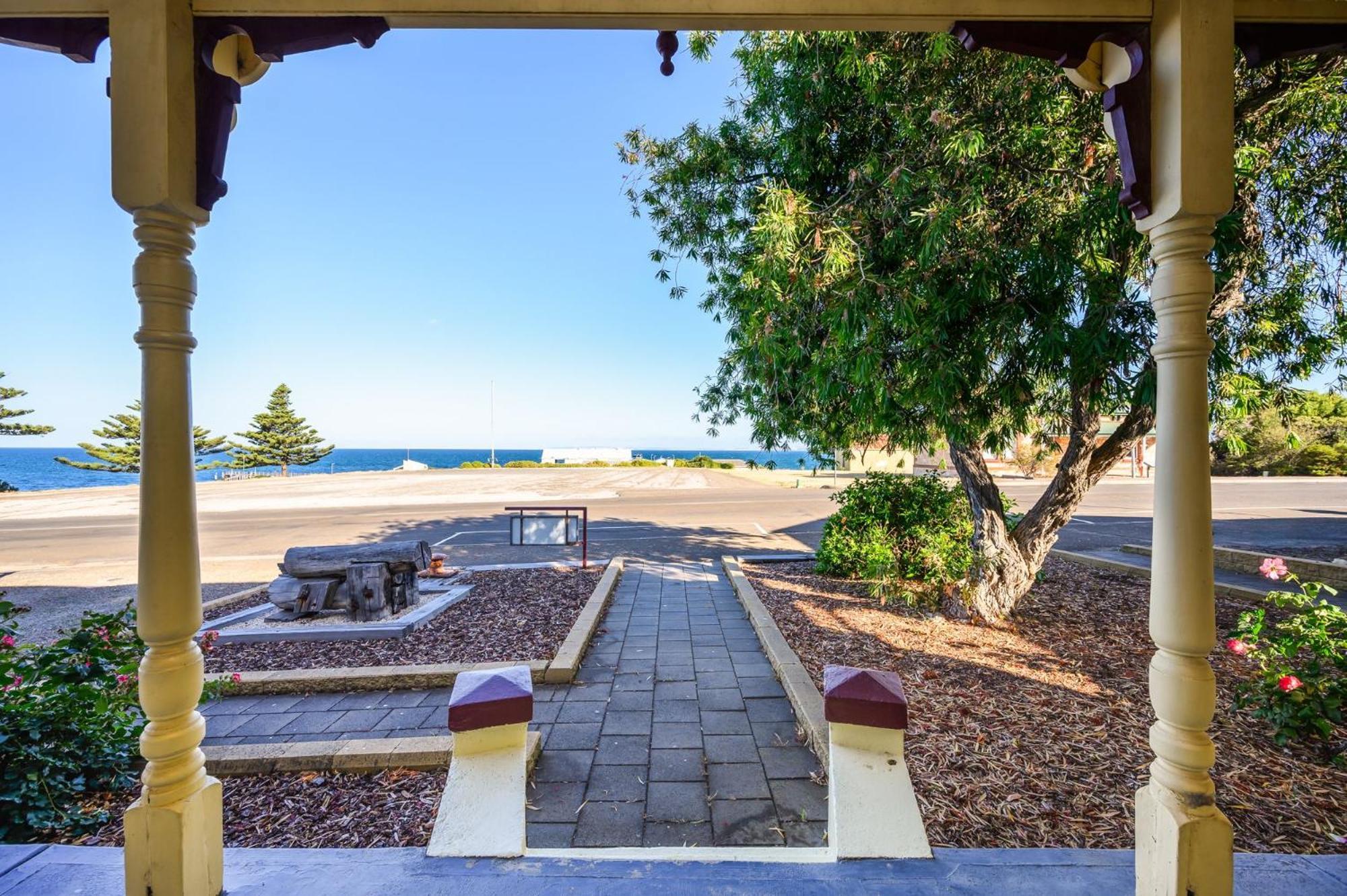Armadale House - Kingscote Villa Exterior foto